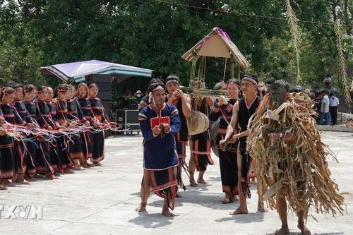 Văn hóa - nguồn lực nội sinh phát triển KT-XH vùng đồng bào dân tộc thiểu số
