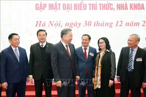 'Xé rào' cho nhân tài