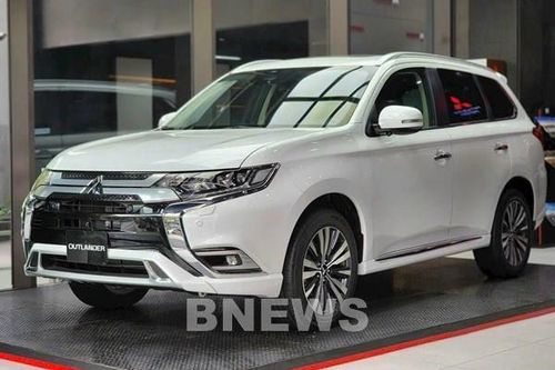 Top 10 mẫu xe bán chậm nhất Việt Nam tháng 10/2025: Vì sao xe Nhật chiếm đa số?