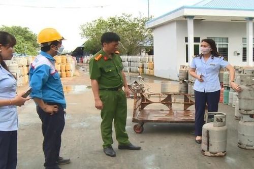 Quét sạch hàng giả, giữ vững niềm tin của nhân dân