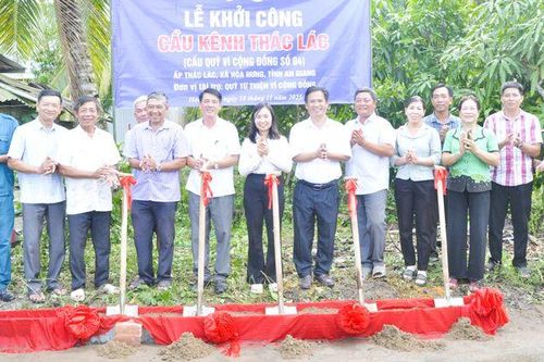 Khởi công xây 2 cầu ở xã Hòa Hưng trị giá 500 triệu đồng