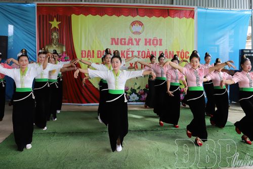 Củng cố khối đại đoàn kết toàn dân tộc