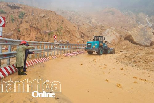 Hỗ trợ khẩn cấp 50 tỷ đồng cho tỉnh Khánh Hòa khắc phục thiệt hại do mưa lũ