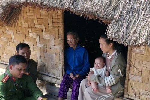 Xã La Dạ đưa tri thức số đến đồng bào DTTS