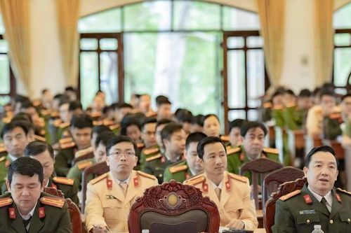 Hơn 200 cán bộ pháp chế dự khai giảng lớp bồi dưỡng do Bộ Công an tổ chức tại Đà Lạt