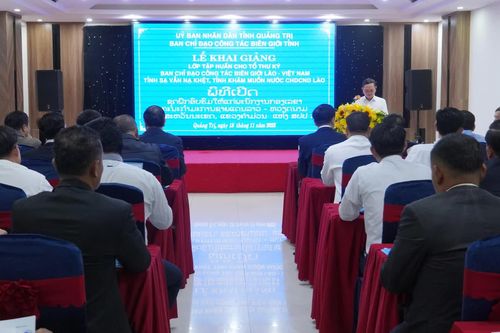 Tập huấn cho Tổ thư ký Ban Chỉ đạo công tác Biên giới tỉnh Sạ-vẳn-nạ-khệt và Khăm Muồn