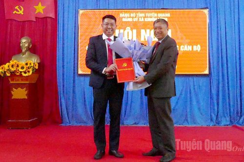 Ban Thường vụ Tỉnh ủy công bố quyết định công tác cán bộ tại Đảng bộ xã Khuôn Lùng