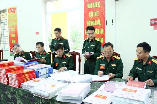 Phó Tư lệnh Quân khu 1 kiểm tra toàn diện công tác quốc phòng, quân sự tại 2 đơn vị