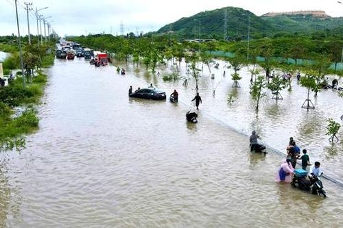 Tìm thấy thi thể nam thanh niên bị lũ cuốn ở Nha Trang