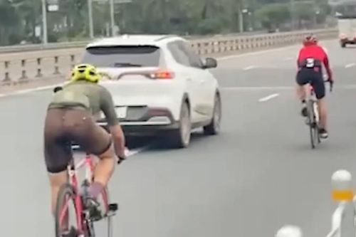 Xe đạp đi vào đường cấm, dọa nạt người phản ánh