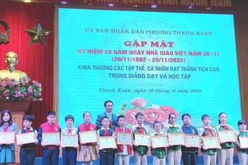 Phường Thanh Xuân khen thưởng 82 giáo viên, học sinh có thành tích