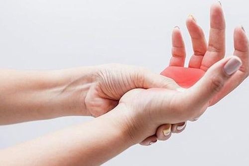 11 biểu hiện thầm lặng cho thấy bạn đang thiếu canxi