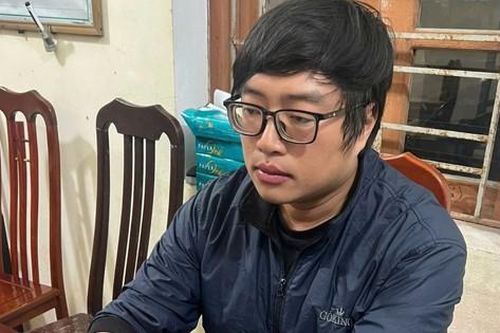 Mời mua bảo hiểm tự nguyện xe ô tô rồi lừa chiếm đoạt