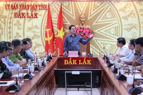 Huy động tối đa lực lượng, ưu tiên cứu dân, tiếp cận ngay các khu vực chia cắt tại Đắk Lắk
