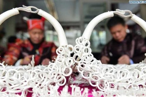Ngày 19/11, giá bạc nhích tăng trở lại