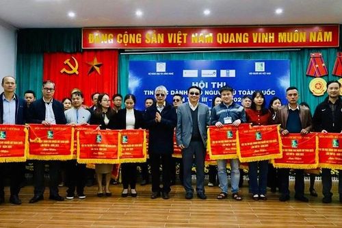 Người mù Việt Nam làm chủ công nghệ, vững bước trong kỷ nguyên số