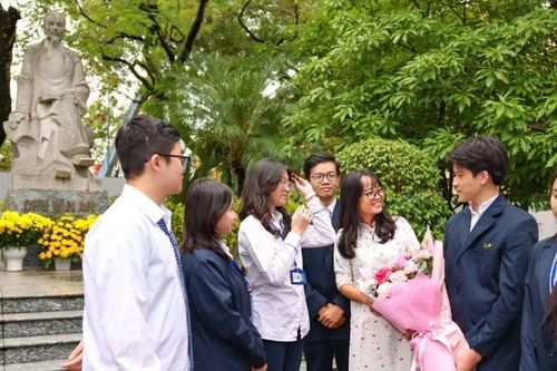 Hành trình 117 năm Trường chuyên Chu Văn An - Một biểu tượng của truyền thống hiếu học