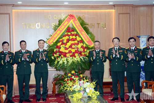 Thượng tướng Lê Quang Minh chúc mừng Trường Sĩ quan Chính trị nhân Ngày Nhà giáo Việt Nam