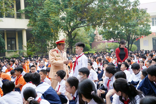 Hà Nội: Xử lý hơn 300 học sinh, phụ huynh vi phạm trật tự, an toàn giao thông