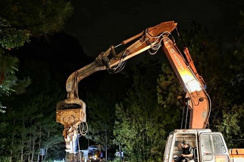 Khẩn cấp gia cố đèo Mimosa trong đêm, giữ an toàn tuyến vào Đà Lạt