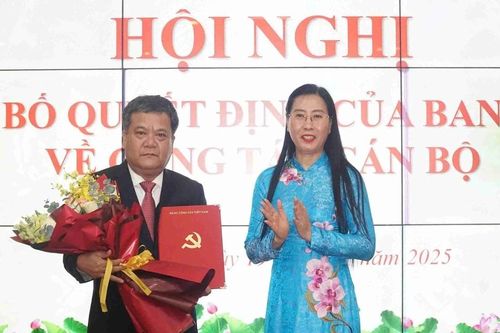 Ông Trần Phong giữ chức Phó Bí thư Tỉnh ủy Khánh Hòa