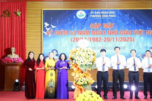 Phú Thọ: Phường Vĩnh Phúc tri ân đội ngũ nhà giáo, khẳng định quyết tâm đổi mới giáo dục