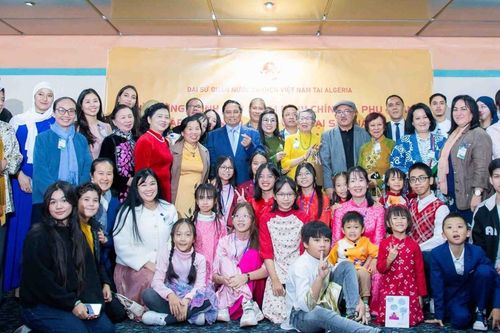 Thủ tướng: Tình dân tộc, nghĩa đồng bào là tài sản vô giá của đất nước ta trong mọi hoàn cảnh