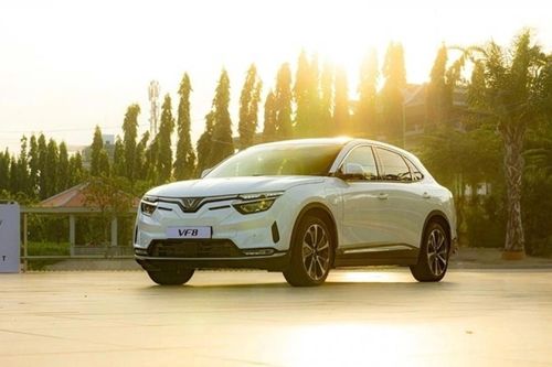 Top 10 thương hiệu ô tô bán chạy nhất thị trường Việt Nam tháng 10/2025