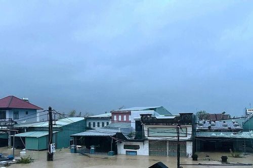 Gia Lai: Nước lũ dâng cao khiến hơn 10.200 căn nhà chìm trong biển nước