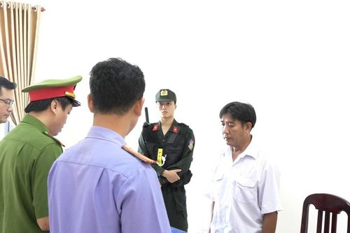 Để heo nhiễm dịch suýt 'lọt' ra ngoài chợ, 03 cán bộ Thú y liên quan bị khởi tố