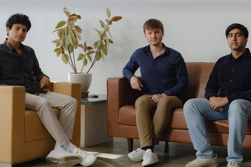 AI giúp ba nhà sáng lập tuổi 22 làm điều Mark Zuckerberg không làm được