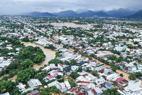 Miền Trung: 15 người chết và mất tích vì mưa lũ, nước sông Ba sắp chạm mốc lịch sử 1993