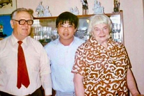 Khoảng không gian lặng của phó giáo sư Đỗ Văn Dũng dành cho người thầy ở Nga