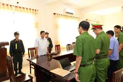 Bắt 3 cán bộ Thú y trong vụ thịt heo bẩn tại TP Cần Thơ