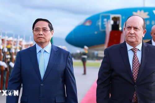 Lễ đón Thủ tướng Phạm Minh Chính thăm chính thức Algeria