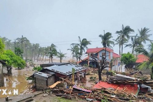 Các nhà lãnh đạo Việt Nam gửi điện thăm hỏi về thiệt hại do bão tại Philippines