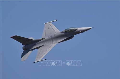 NATO điều tiêm kích sau khi Liên bang Nga tấn công miền Tây Ukraine