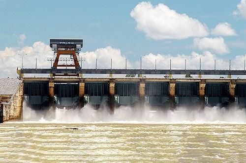 Nước thượng nguồn về hồ lớn, thủy điện Trị An tăng lượng xả lũ