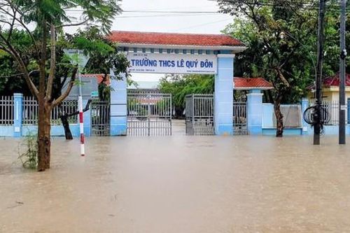 Mưa lũ lớn, học sinh Gia Lai được nghỉ học đến khi có thông báo mới
