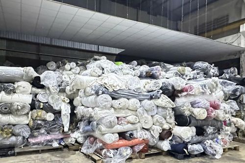 Công ty Trường Vinh Vina buôn bán lượng lớn cuộn vải không rõ nguồn gốc