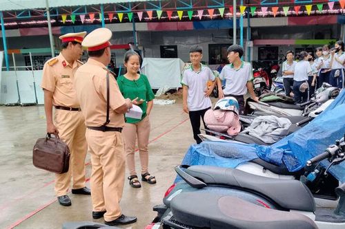 Đảm bảo trật tự, an toàn giao thông trong học sinh