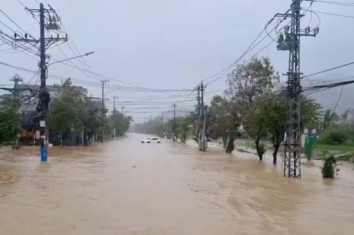 Gia Lai: Mưa diện rộng, nhiều xã phường ngập từ 0,5-2 m, có nơi 3 m