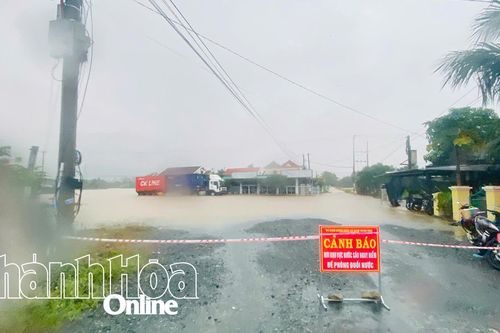 Xã Nam Ninh Hòa: Nhiều khu vực ngập sâu, khẩn trương di dời dân