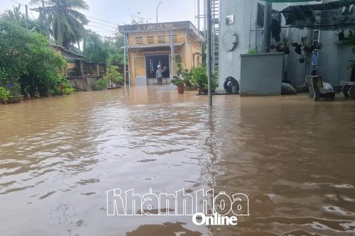Công ty Cổ phần Đô thị Ninh Hòa tạm dừng cấp nước sạch nhiều thôn do ảnh hưởng mưa lũ