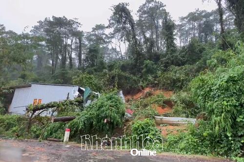 Xã Khánh Sơn: Nhiều thiệt hại do mưa lũ