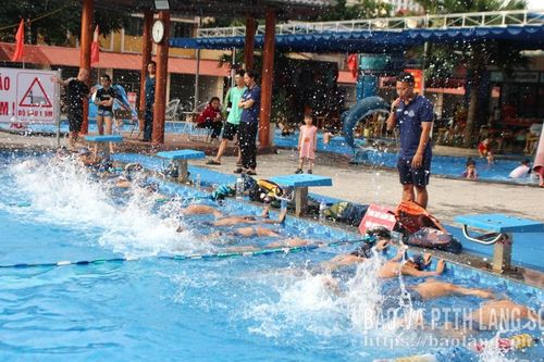 Những người thầy không đứng trên bục giảng