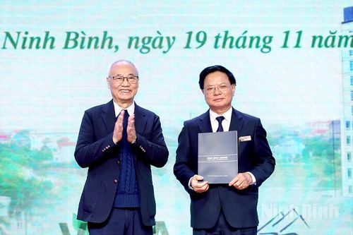 Ninh Bình có 3 đơn vị du lịch xuất sắc được gắn biển 'Du lịch xanh VITA GREEN'