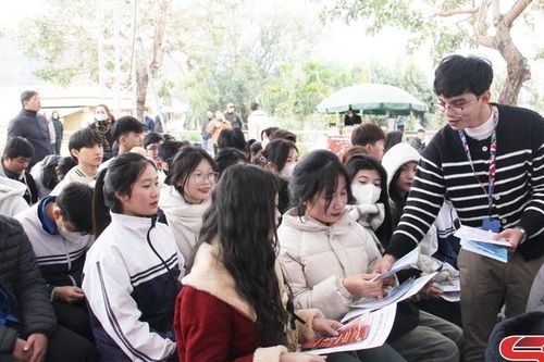 Mường La chủ động kết nối thị trường lao động