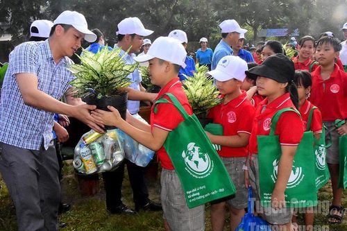 Gần dân, sát thực tiễn