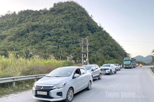 Thông báo phân luồng giao thông qua đoạn Km39 ÷ Km44, QL.4C và đường Cán Tỷ đi Lao Và Chải, xã Cán Tỷ, tỉnh Tuyên Quang